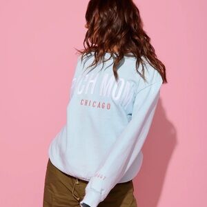 Rich Mom Gear Tinx Chicago 60647 Sweatshirt M